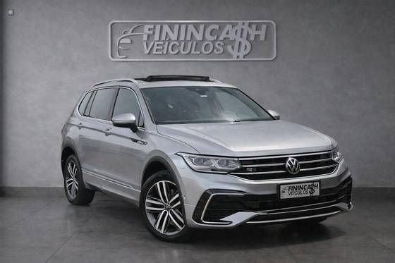 VOLKSWAGEN TIGUAN 2.0 300 TSI GASOLINA ALLSPACE R-LINE AUTOMÁTICO